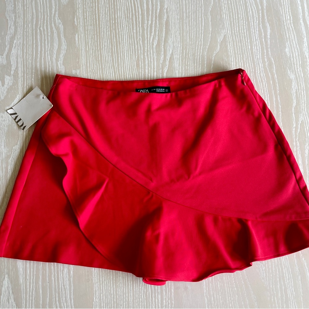 Red Skort